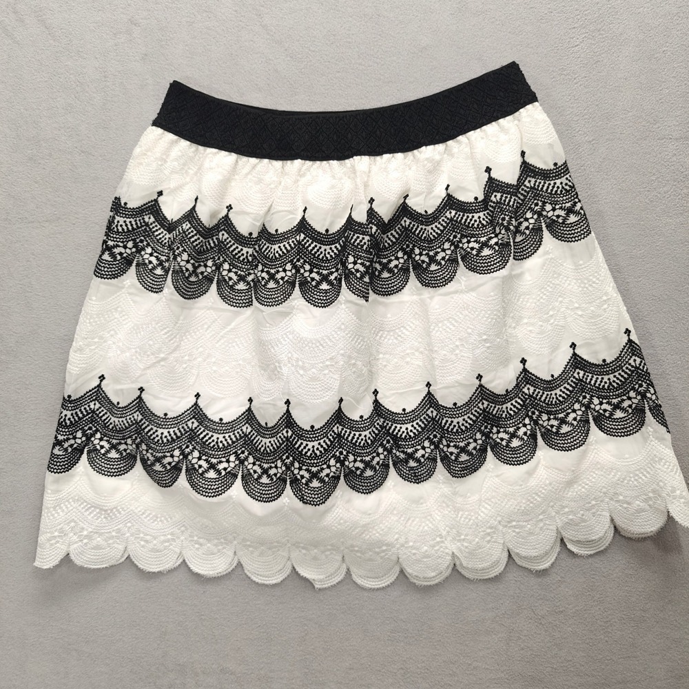 Annabella Scallop Lace Mini‎ Skirt Womens Medium Romantic Sheer Dainty Coquette